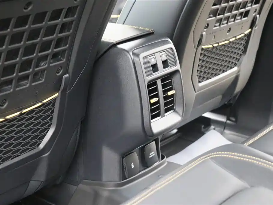 Ford Bronco 2025 — фото 18