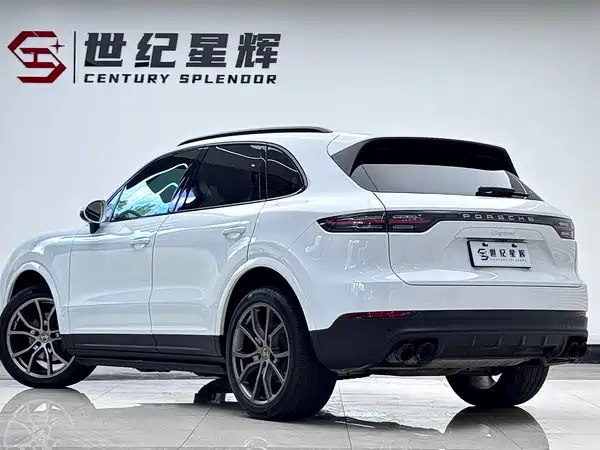 Porsche Cayenne 2022