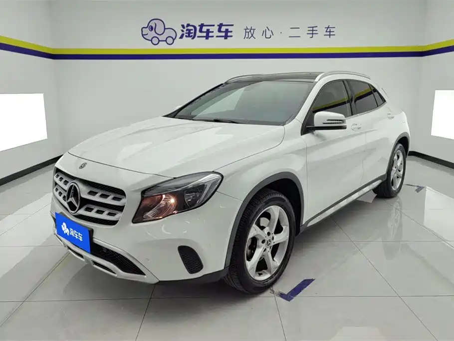 Mercedes-Benz GLA 2017 — фото 1