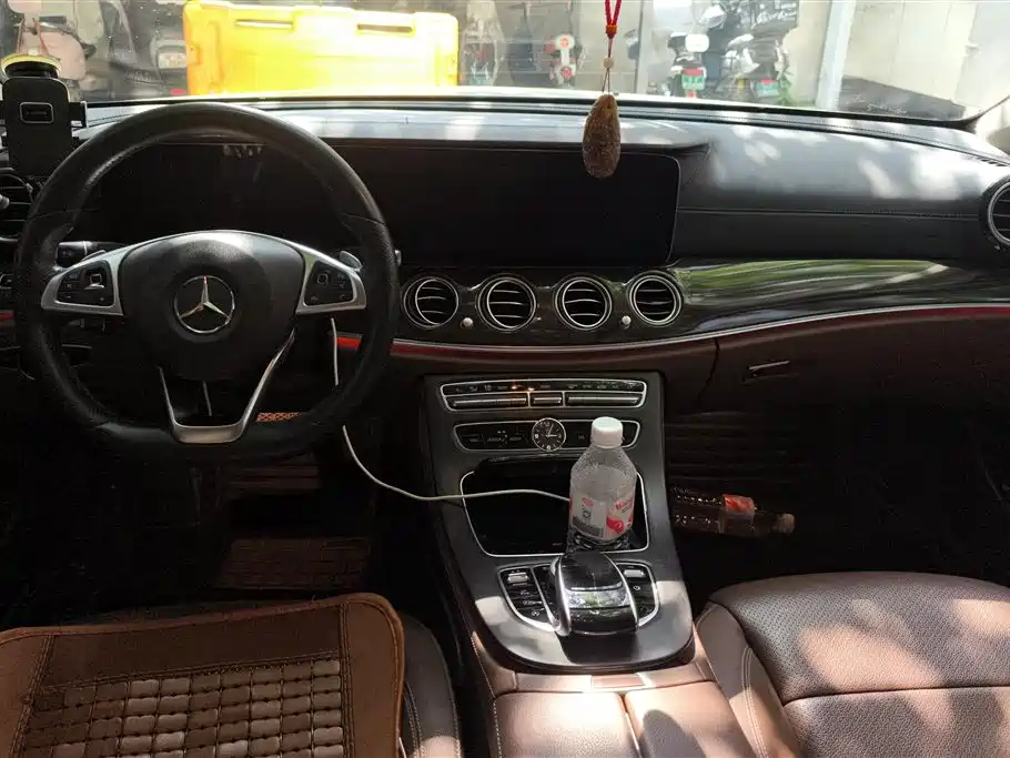 Mercedes-Benz E-Class 2016 — фото 12