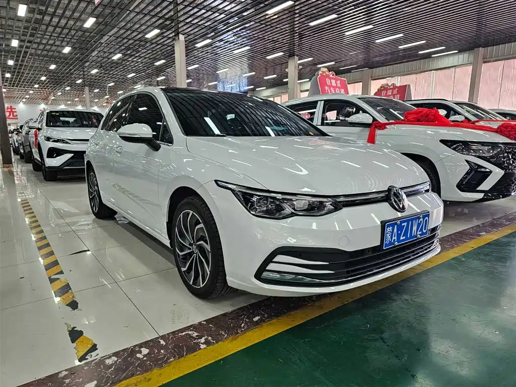 Volkswagen Golf 2023