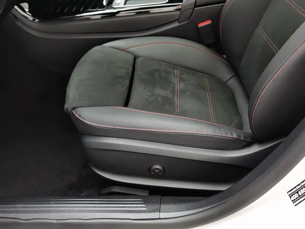 Mercedes-Benz A-Class 2025 — фото 20