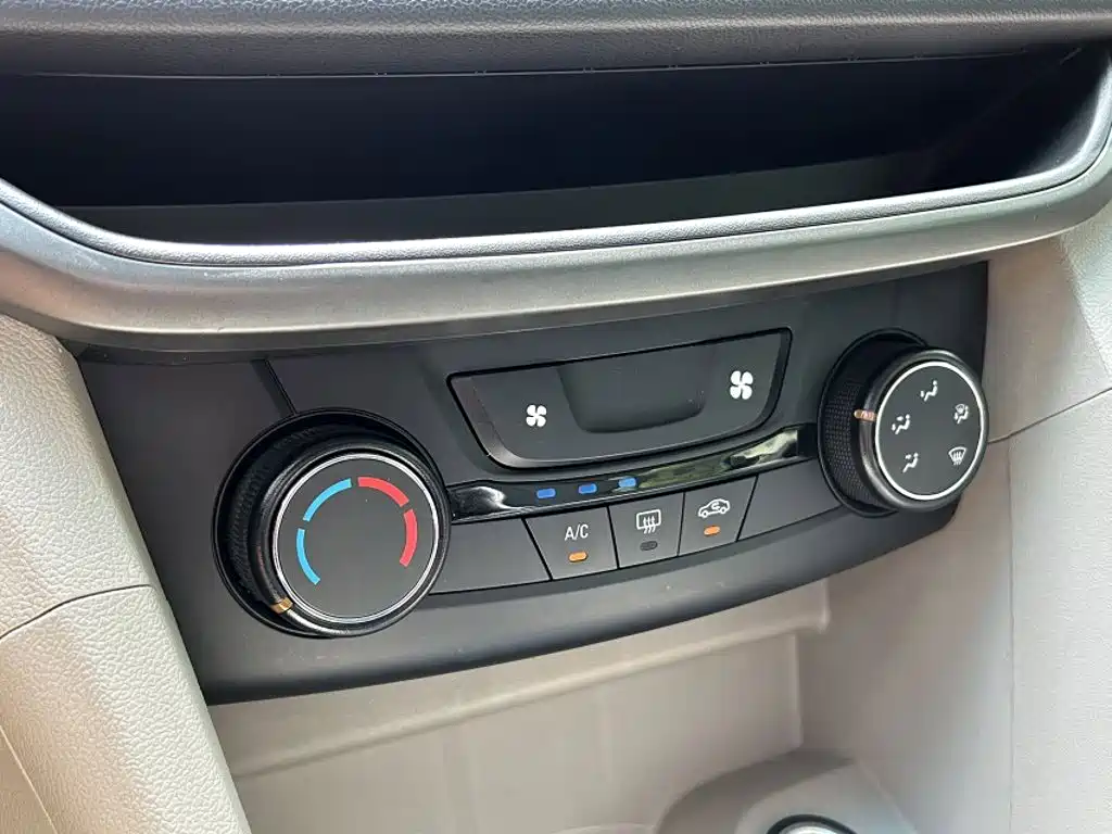 Buick Excelle 2018 — фото 21