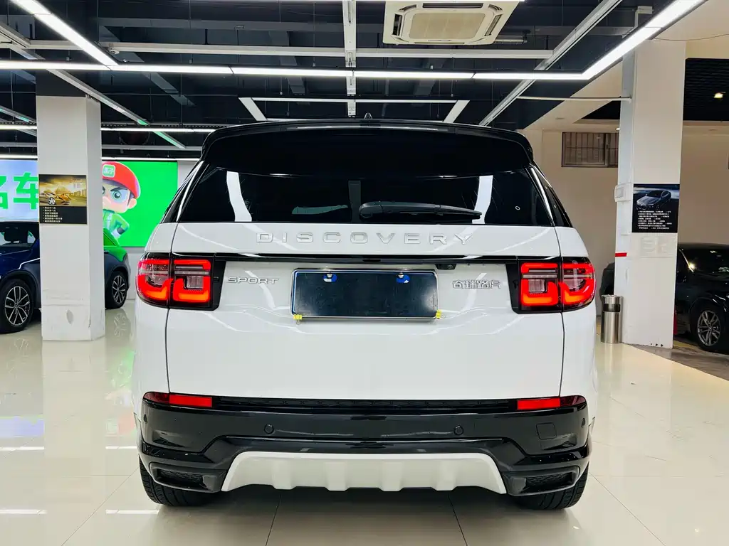Land Rover Discovery Sport 2023 — фото 19