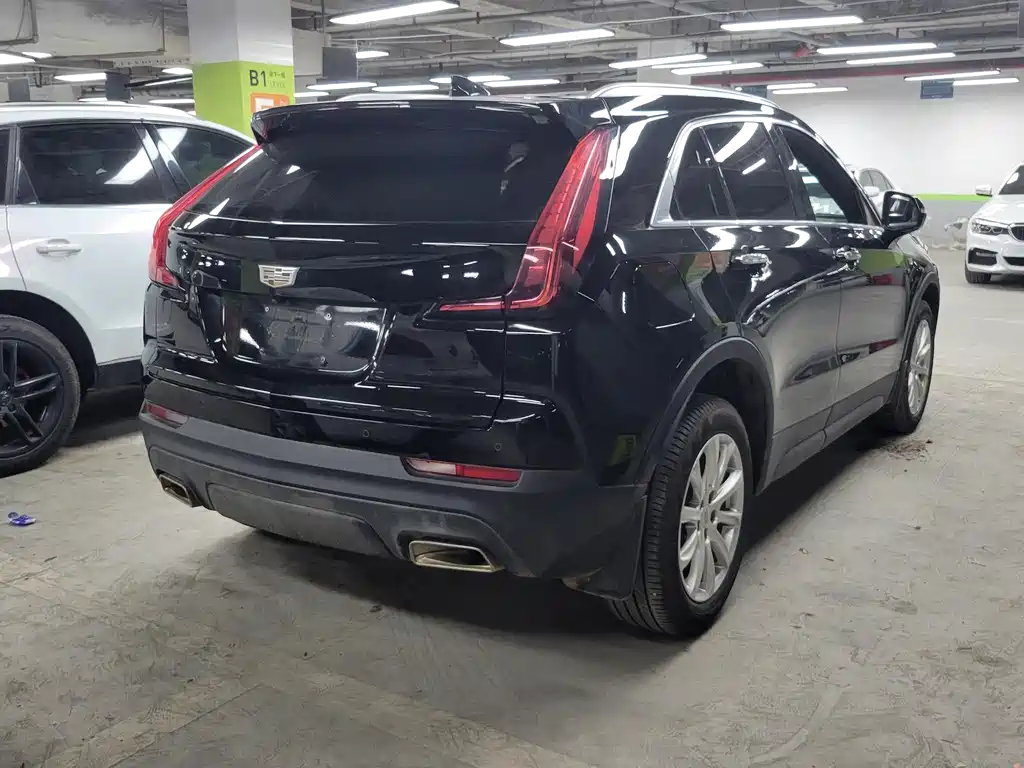 Cadillac XT4 2023 — фото 18