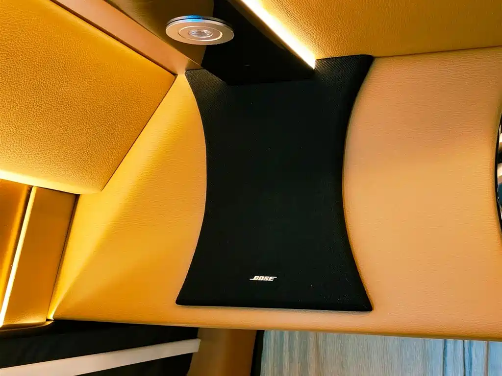 Mercedes-Benz Sprinter 2019 — фото 33
