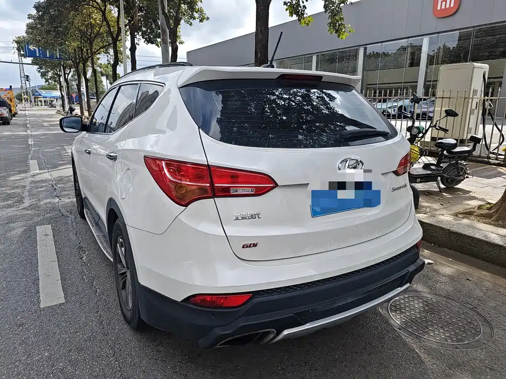 Hyundai Santa Fe 2015 — фото 10