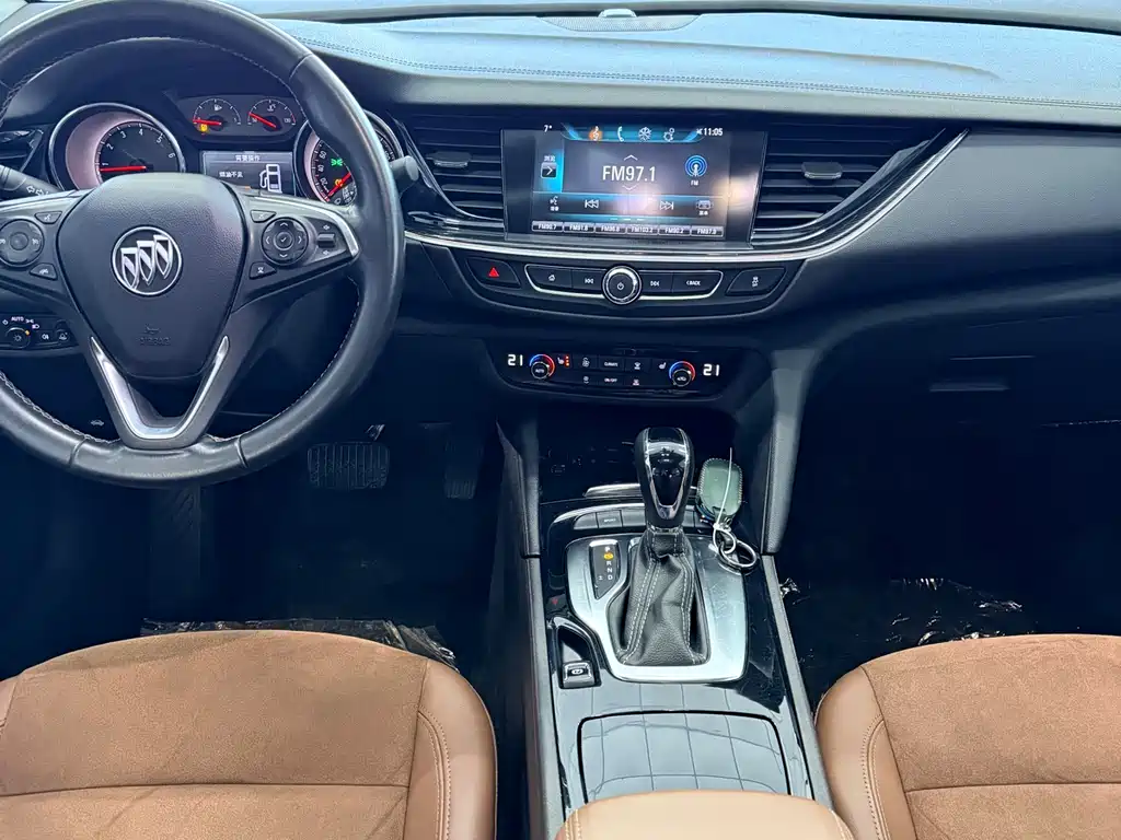 Buick Regal 2020 — фото 15
