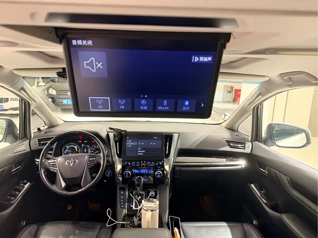 Toyota Vellfire 2021 — фото 10