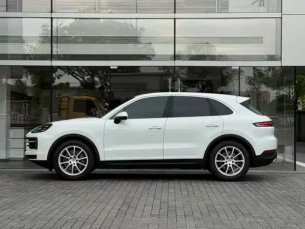 Porsche Cayenne 2024