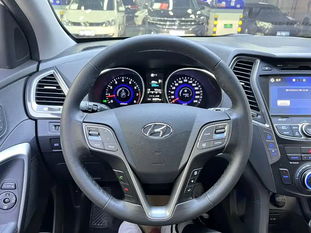 Hyundai Santa Fe 2015 — фото 6