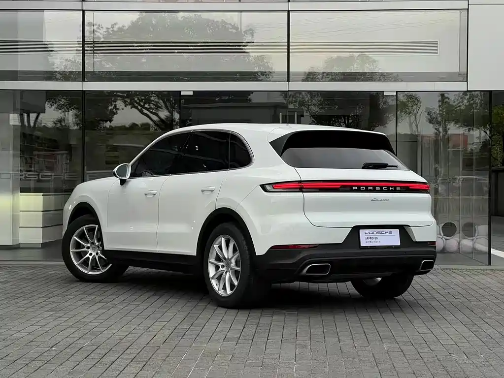 Porsche Cayenne 2023 — фото 3