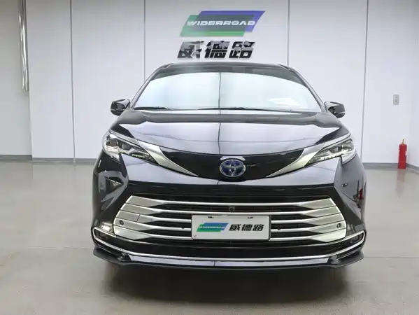 Toyota Sienna 2022
