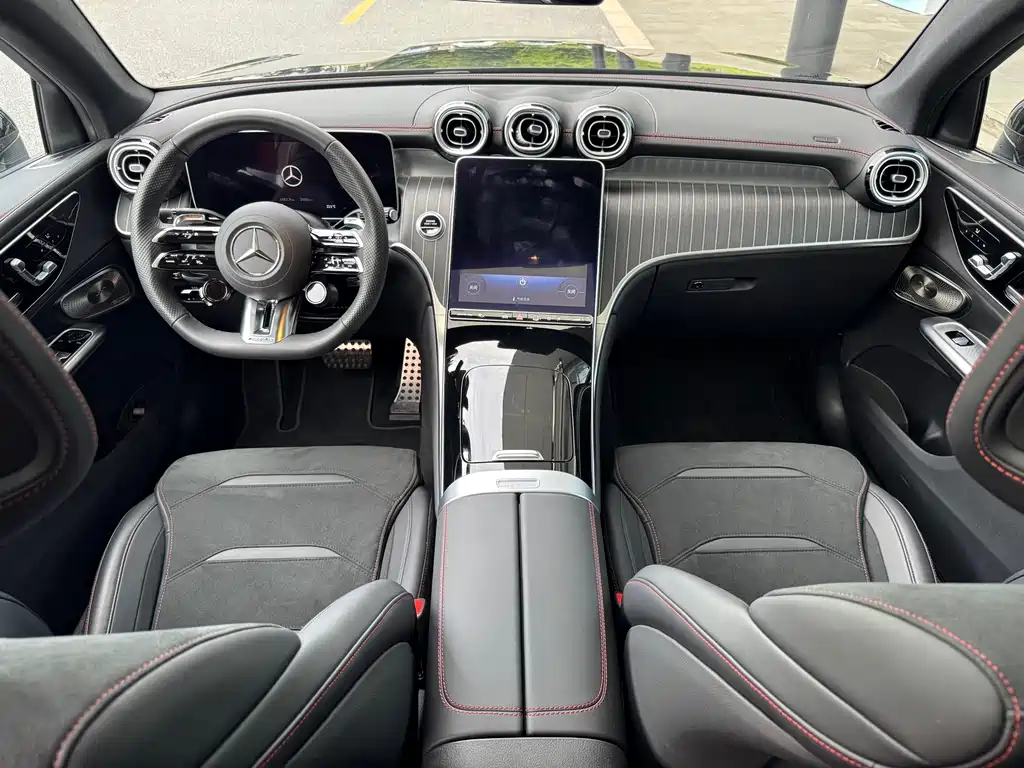 Mercedes-Benz GLC Coupe AMG 2025 — фото 10