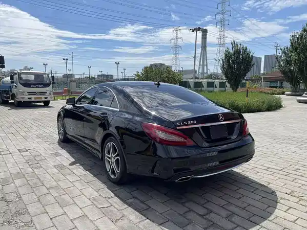 Mercedes-Benz CLS 2015