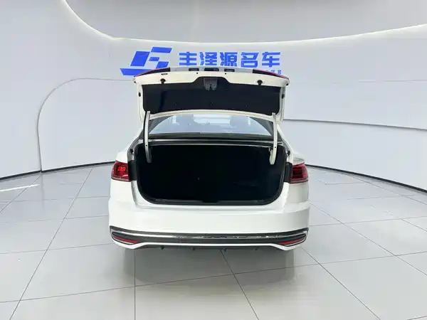 Volkswagen Bora 2024