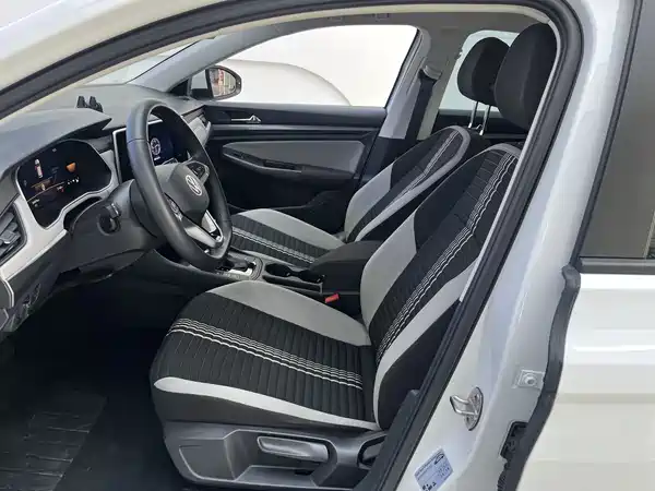 Volkswagen Bora 2024