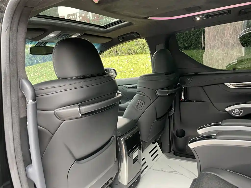 Toyota Alphard 2018 — фото 14