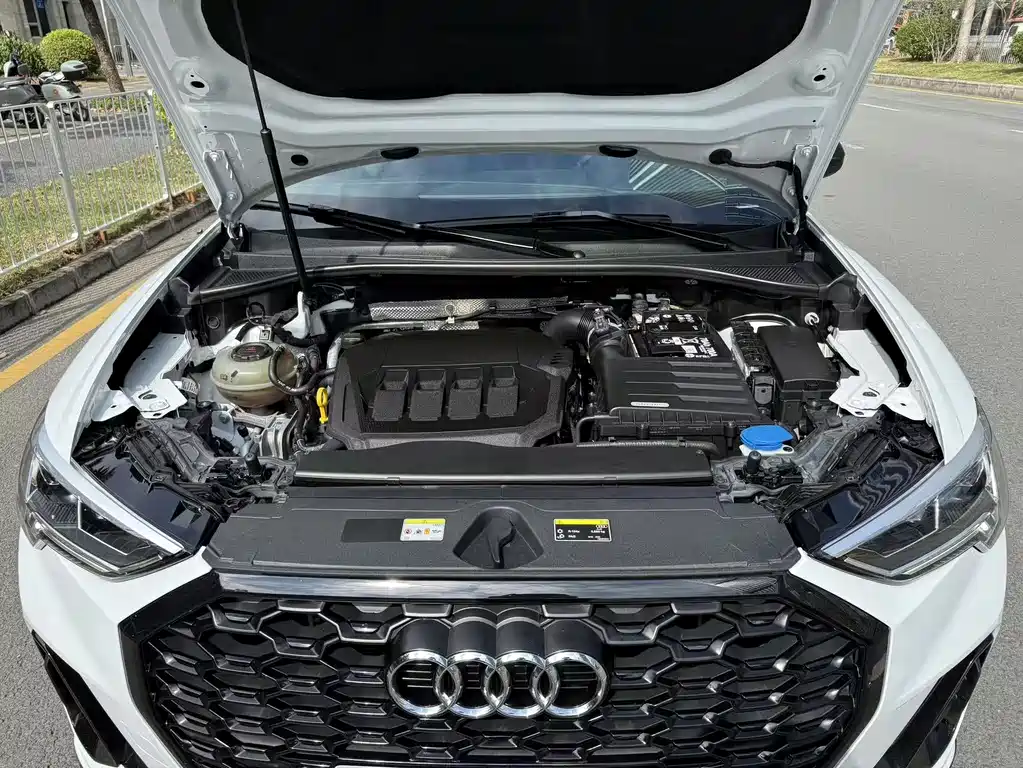 Audi Q3 Sportback 2022 — фото 15