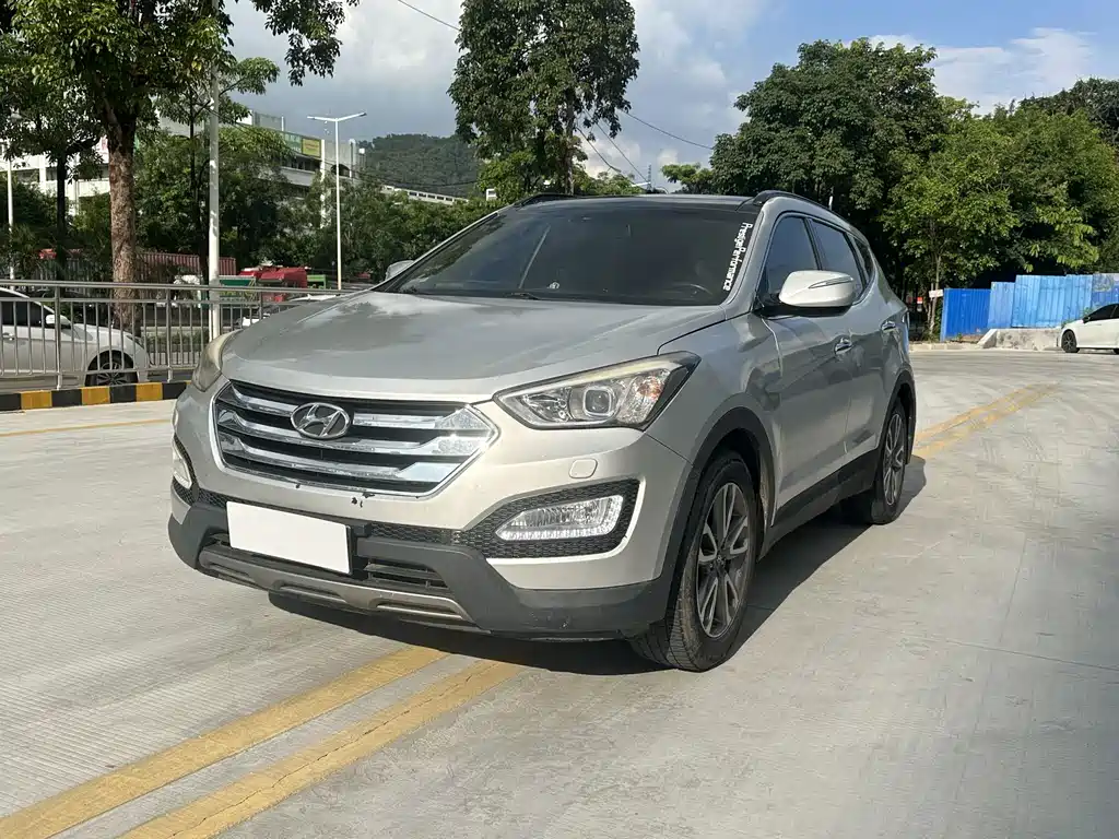 Hyundai Santa Fe 2013