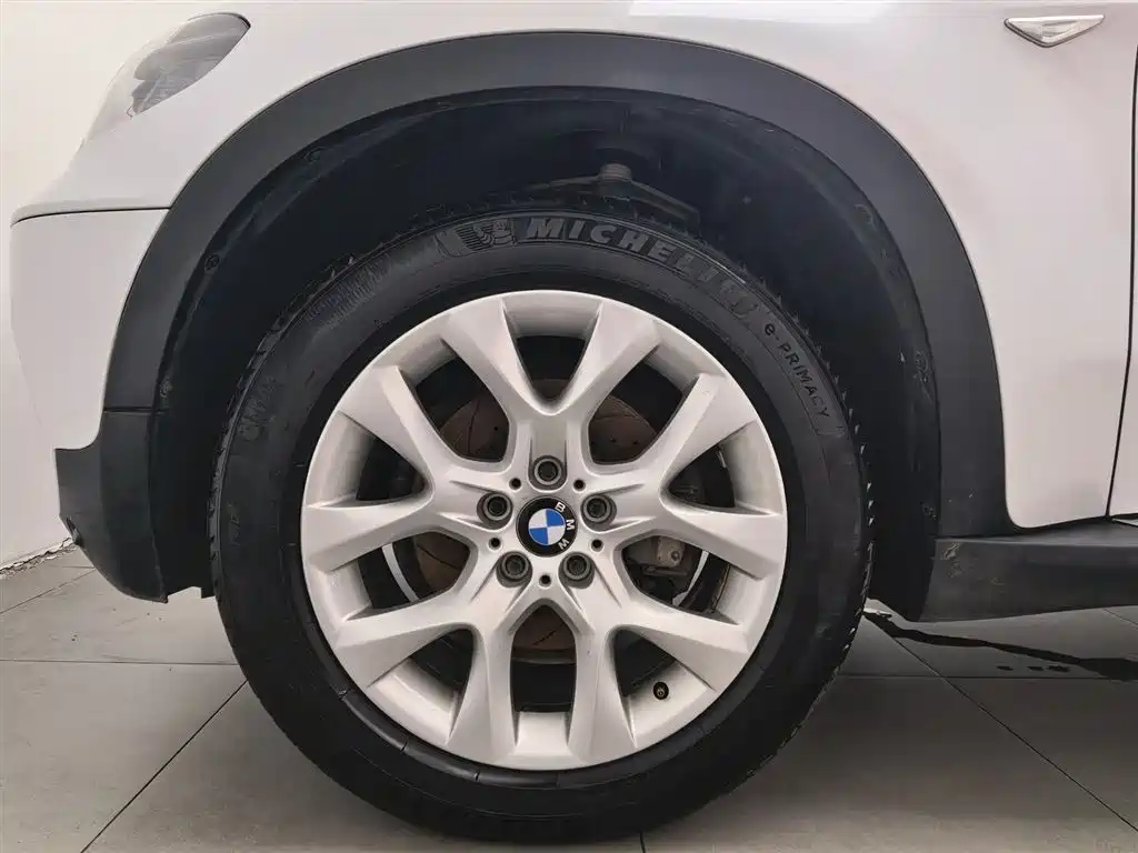 BMW X5 2012 — фото 17