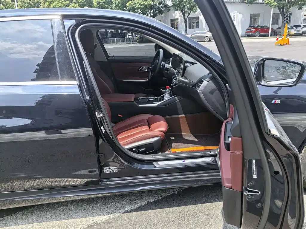 BMW 3 Series 2024