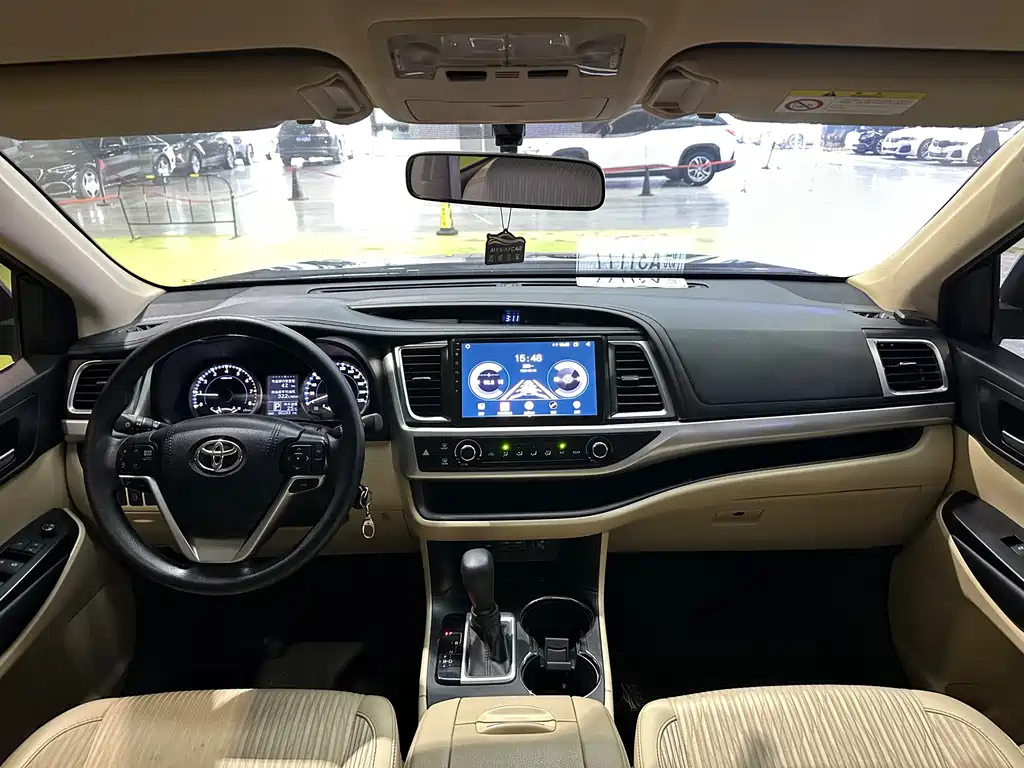 Toyota Highlander 2021 — фото 14