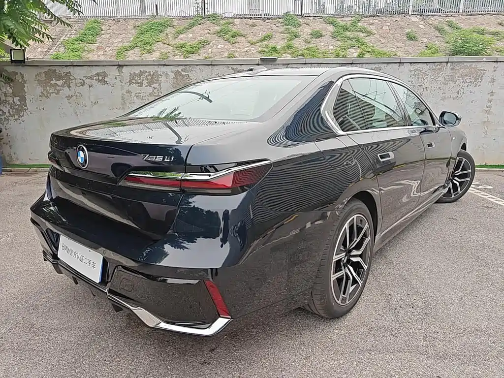BMW 7 Series 2025 — фото 12