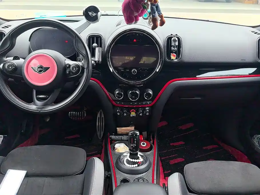 MINI JCW Countryman 2020 — фото 12