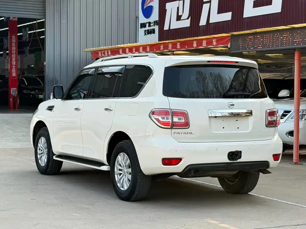 Nissan Patrol 2017 — фото 4