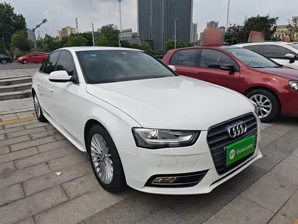 Audi A4L 2015