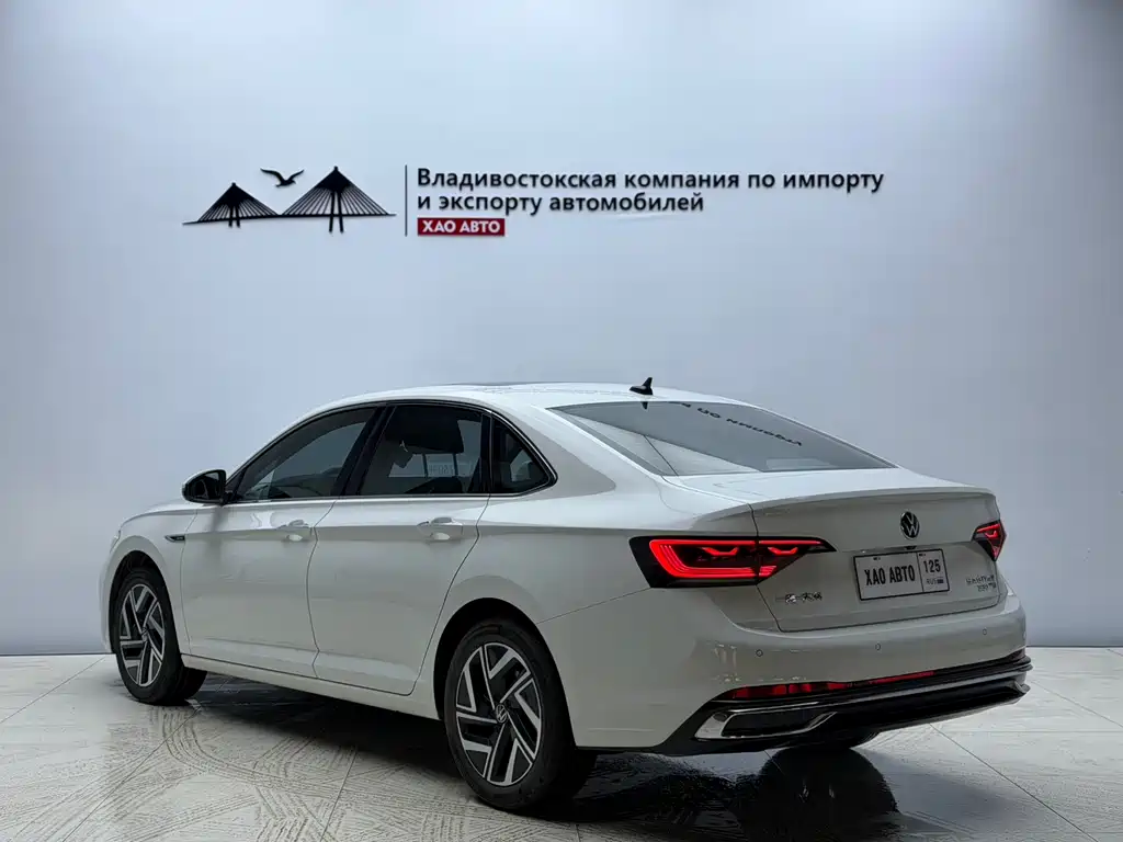 Volkswagen Sagitar 2022