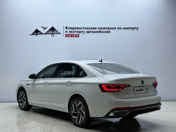 Volkswagen Sagitar 2022