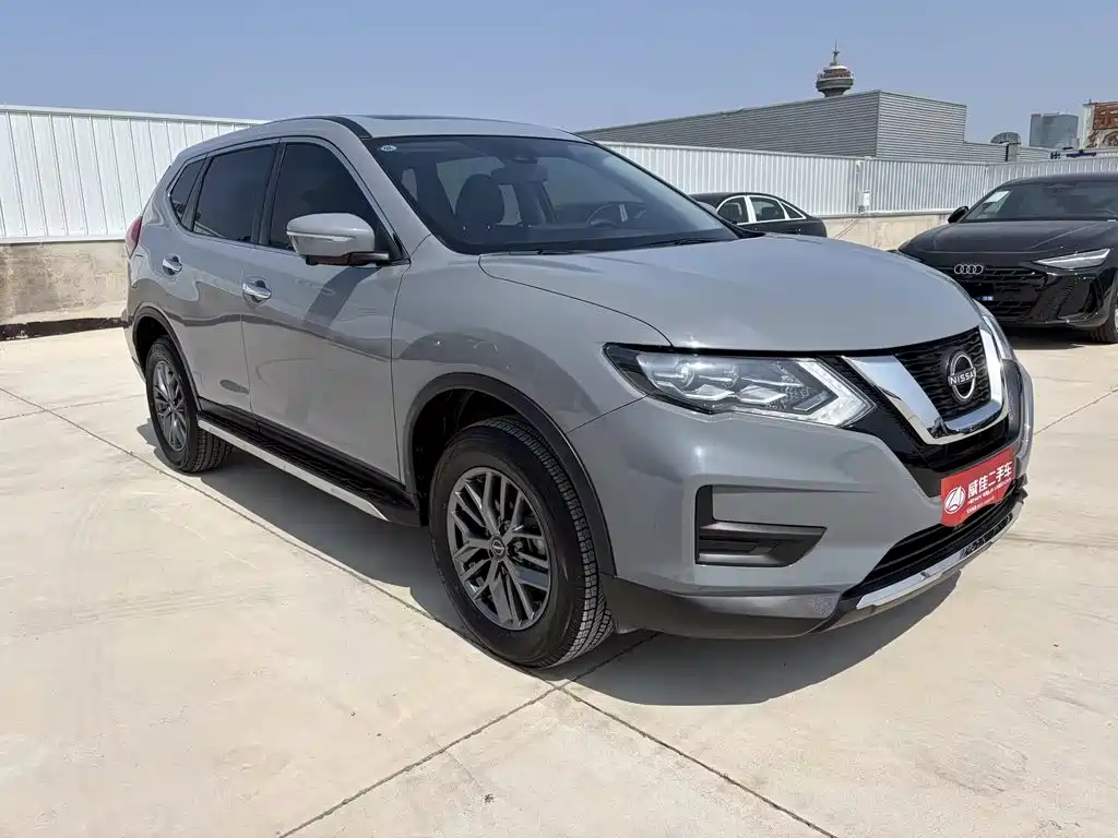 Nissan X-Trail 2025