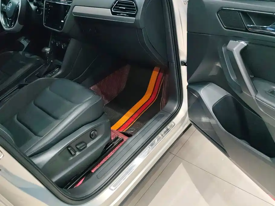 Volkswagen Tiguan L 2019 — фото 8