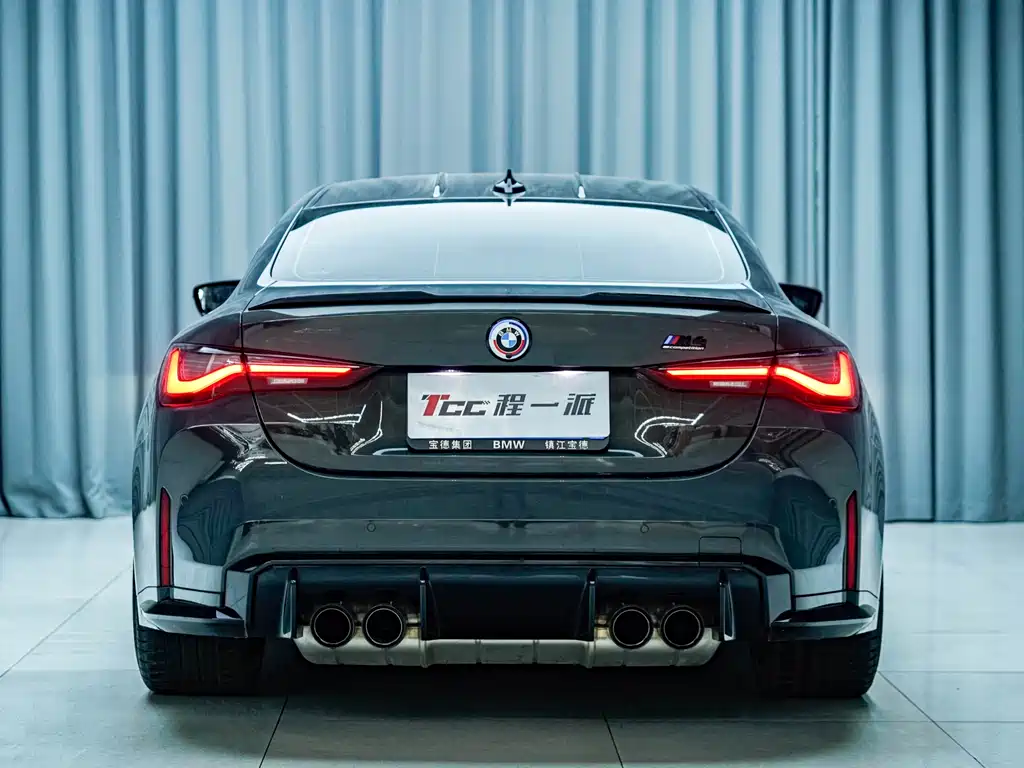 BMW M4 2023 — фото 6