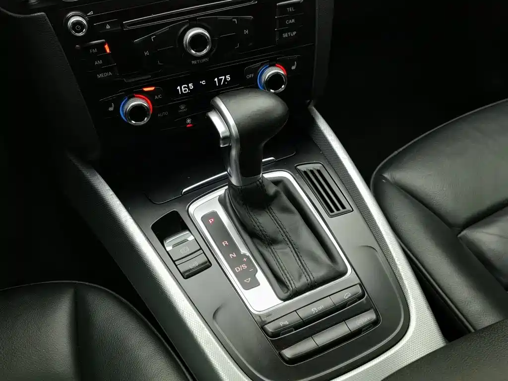 Audi Q5 2015 — фото 13