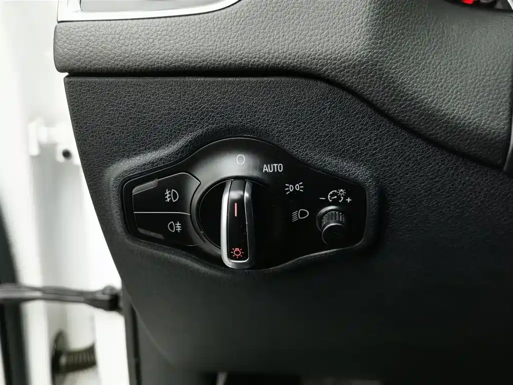 Audi Q5 2015 — фото 21