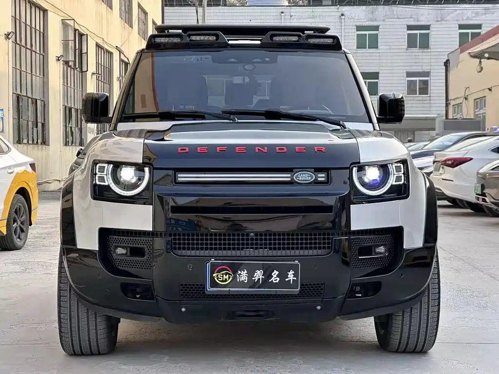 Land Rover Defender 2022 — фото 2