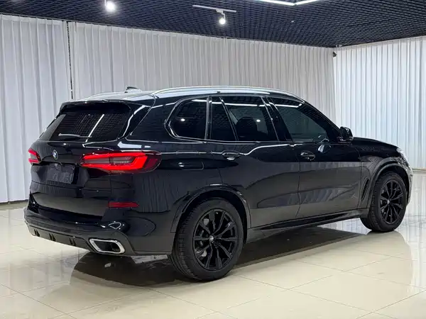 BMW X5 2021
