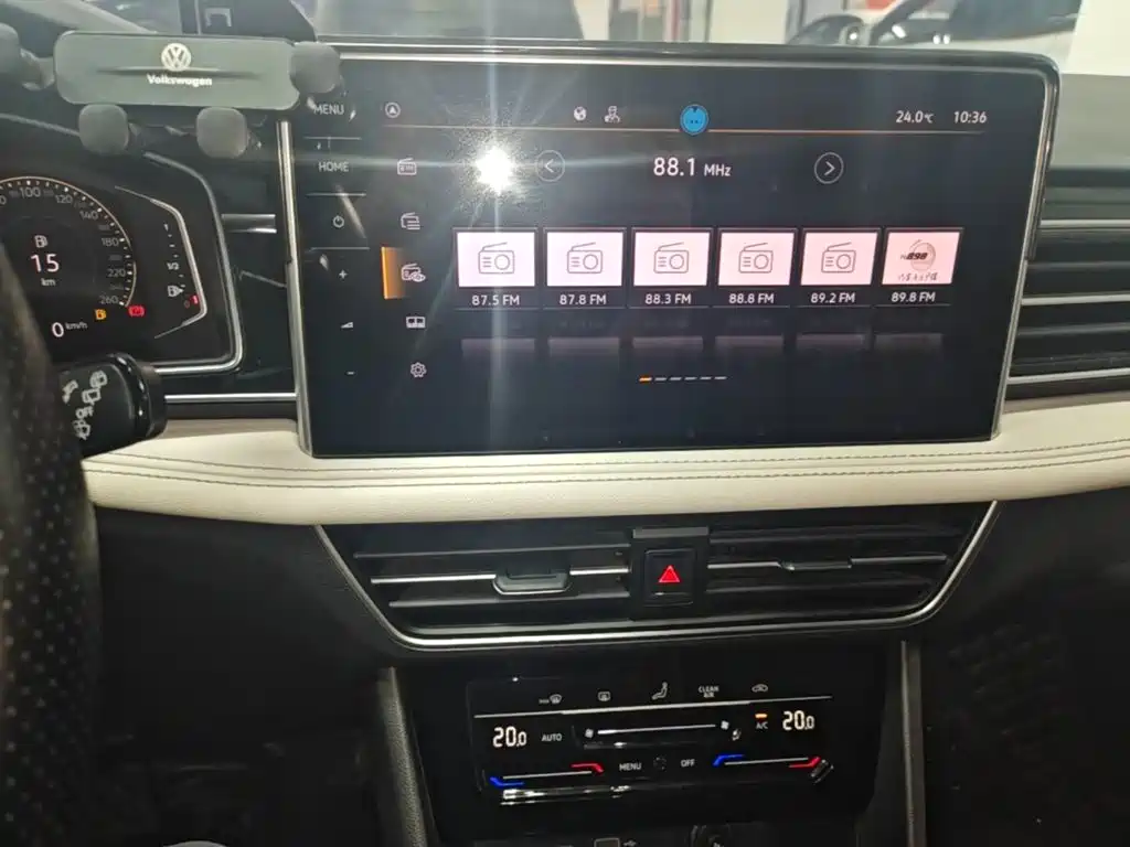 Volkswagen Tiguan L 2023 — фото 13