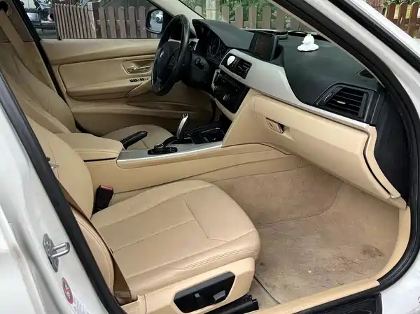 BMW 3 Series 2013