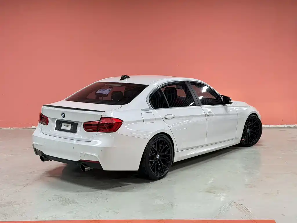 BMW 3 Series 2016 — фото 9