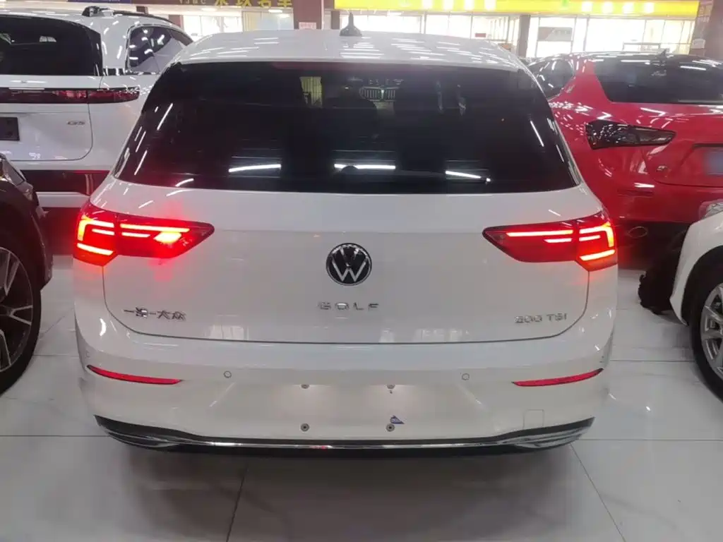 Volkswagen Golf 2021