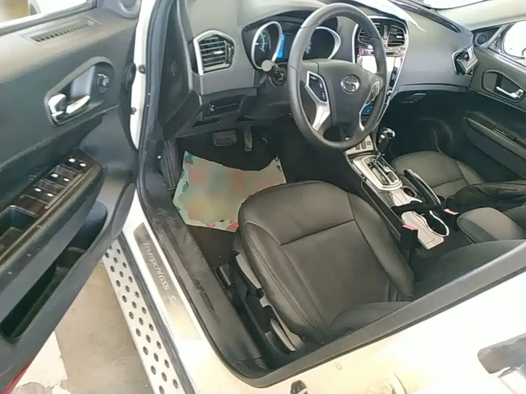 GAC Trumpchi GS5 Super 2015 — фото 16