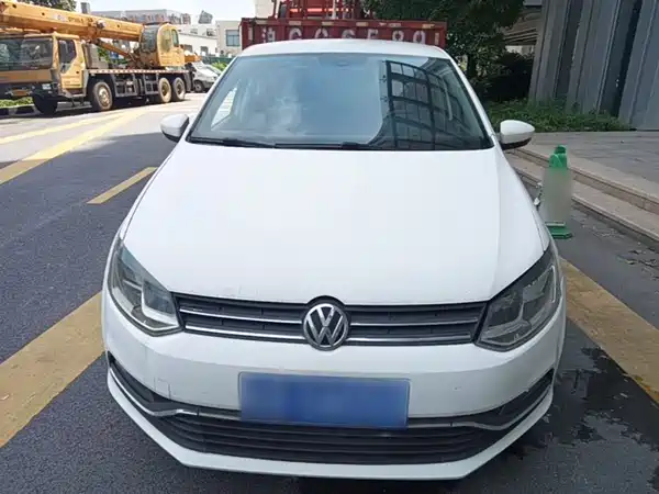 Volkswagen Polo 2015