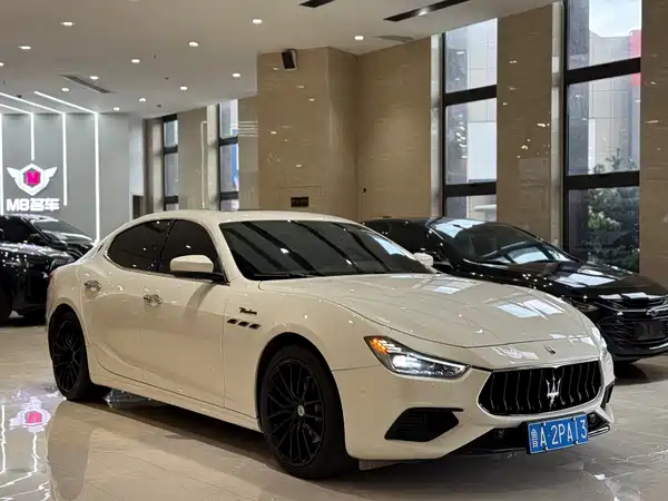 Maserati Ghibli 2023