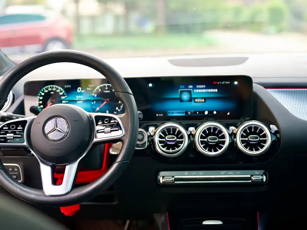 Mercedes-Benz GLA 2023 — фото 11