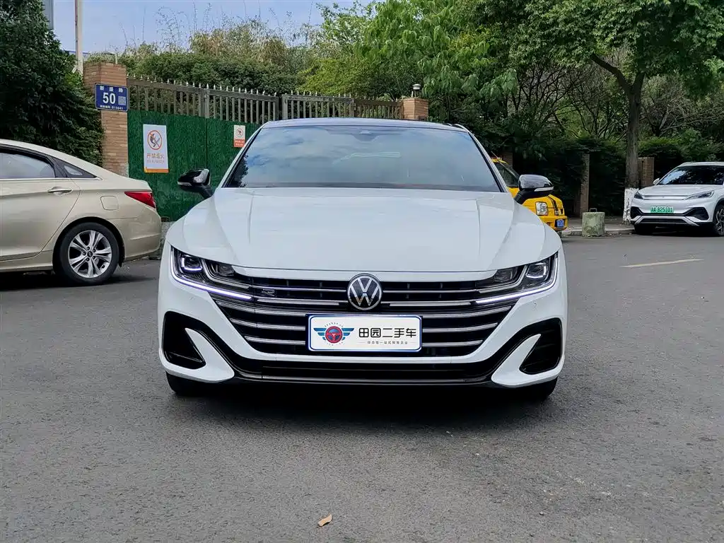 Volkswagen CC 2023 — фото 2