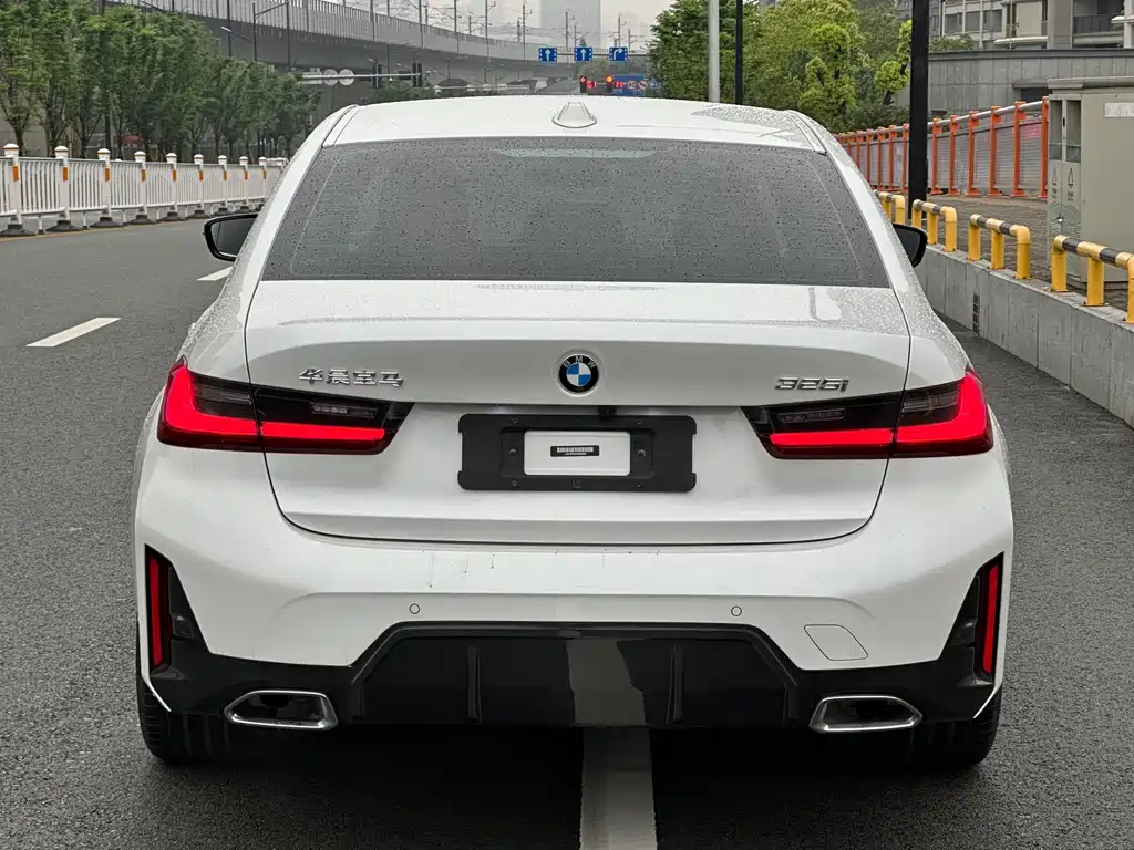 BMW 3 Series 2023 — фото 13